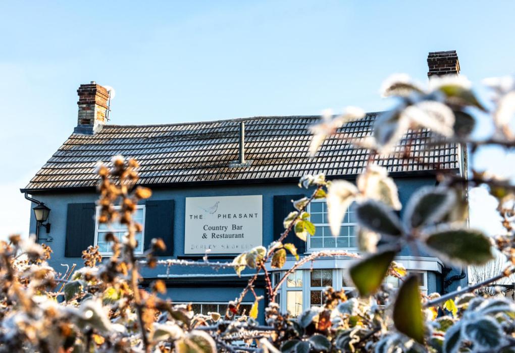 The Pheasant Public House & Hotel Gestingthorpe Exterior photo